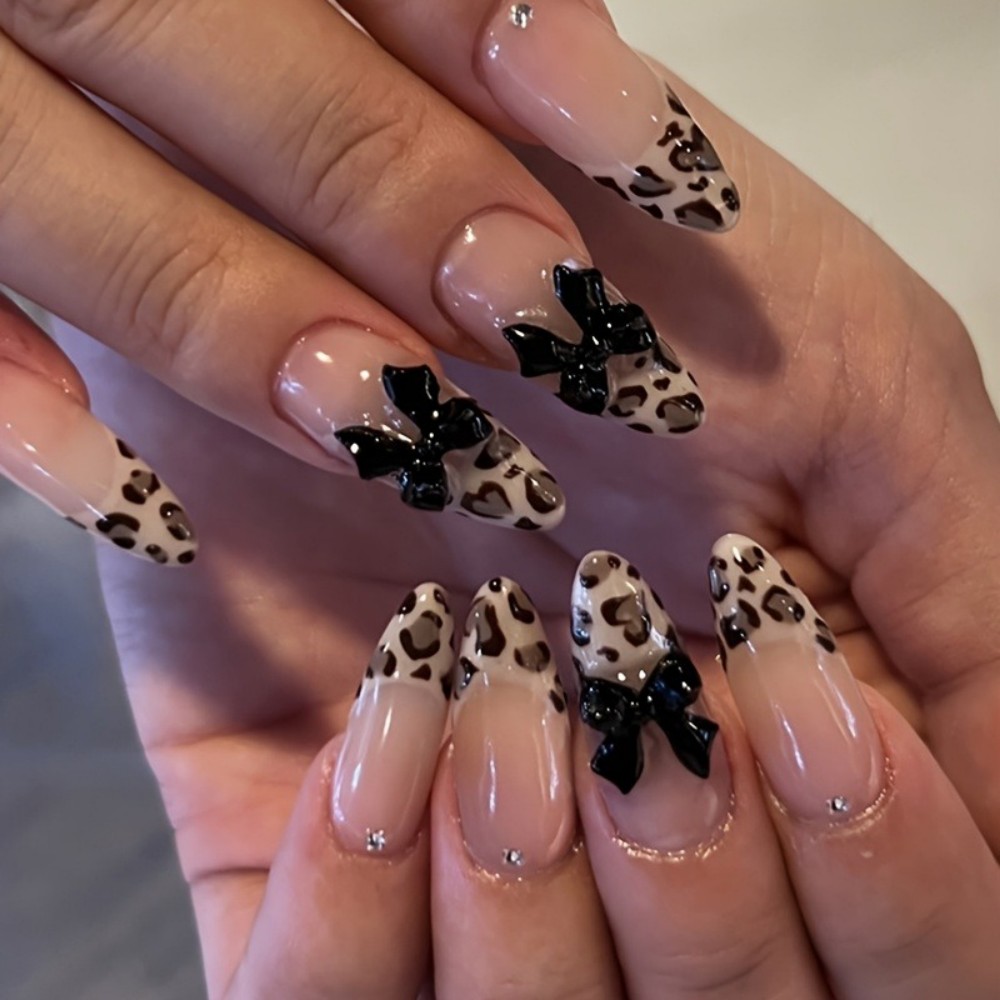 3D Printing Nails - 24 Stück Französische Mandel-Press-on-Nägel mit Leopardenmuster,